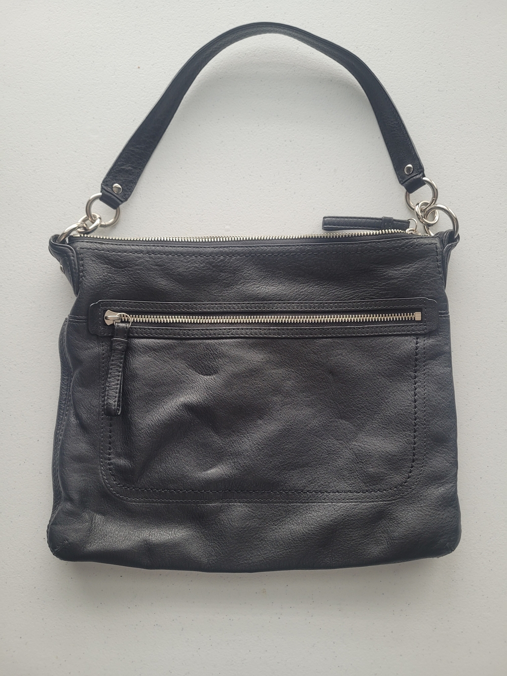 COACH Classic Black Leather Shoulder Bag 22421
